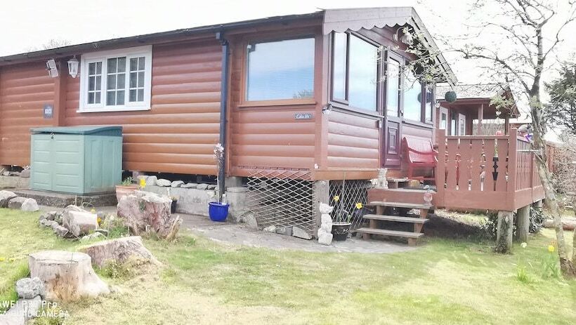 Snowdonia National Park Log Cabin With Garden