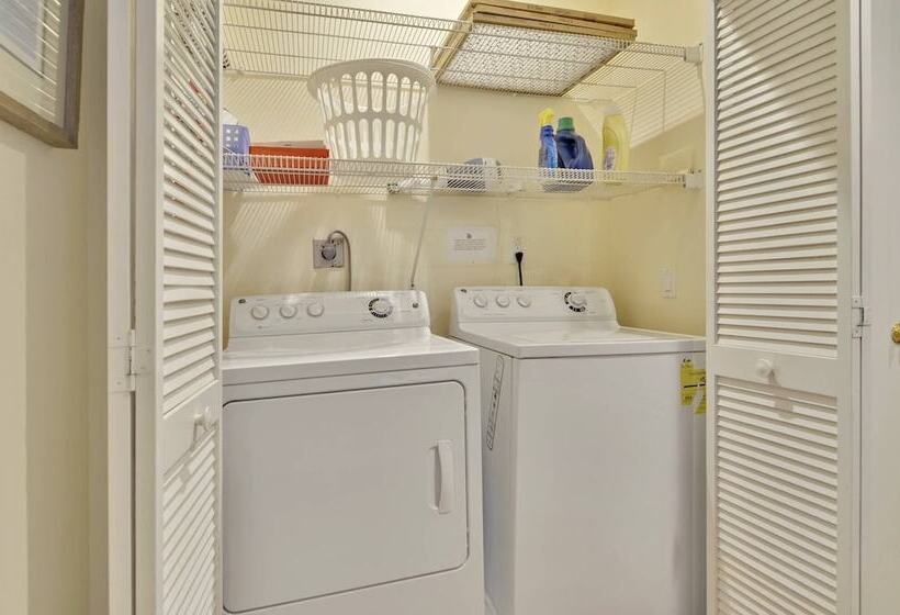 Amelia Home By Avantstay In Historic Old Town W/ Pool