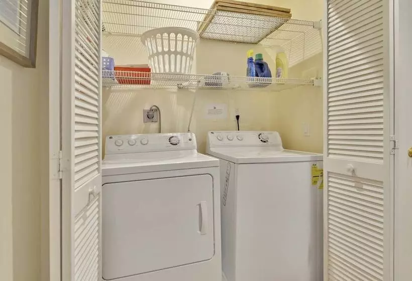 Amelia Home By Avantstay In Historic Old Town W/ Pool