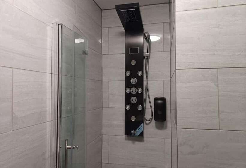 Black Pearl Luxury Apartments