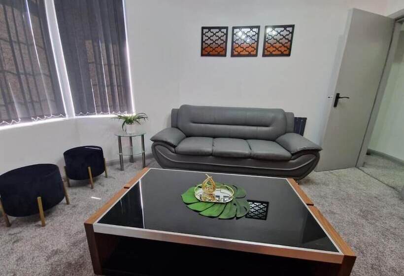 Black Pearl Luxury Apartments