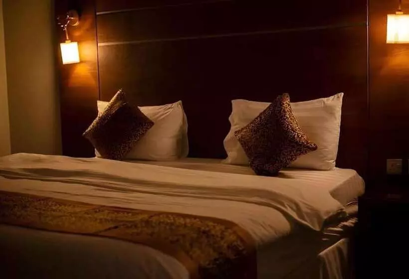 Hotelli Ahlin Suites 2