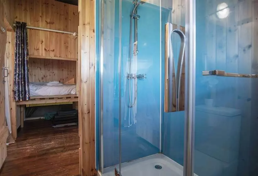 Hotelli Burryholmes Glamping Tent   Llangennith