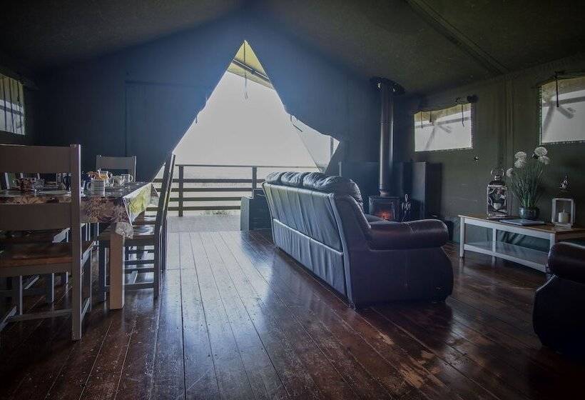 فندق Burryholmes Glamping Tent   Llangennith