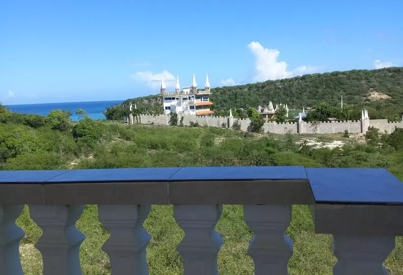 Hotelli Ensenada Resort