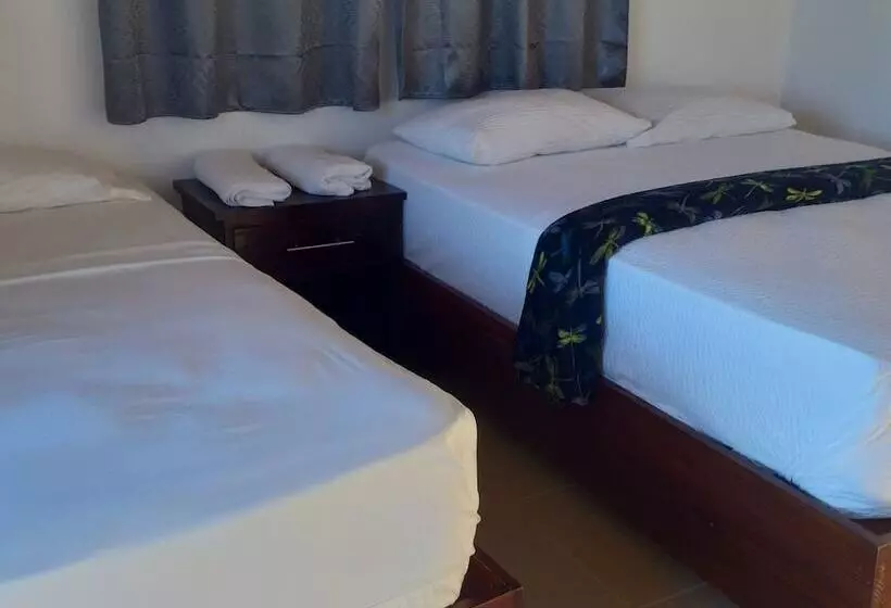 Hotelli Ensenada Resort