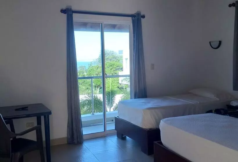 Hotelli Ensenada Resort