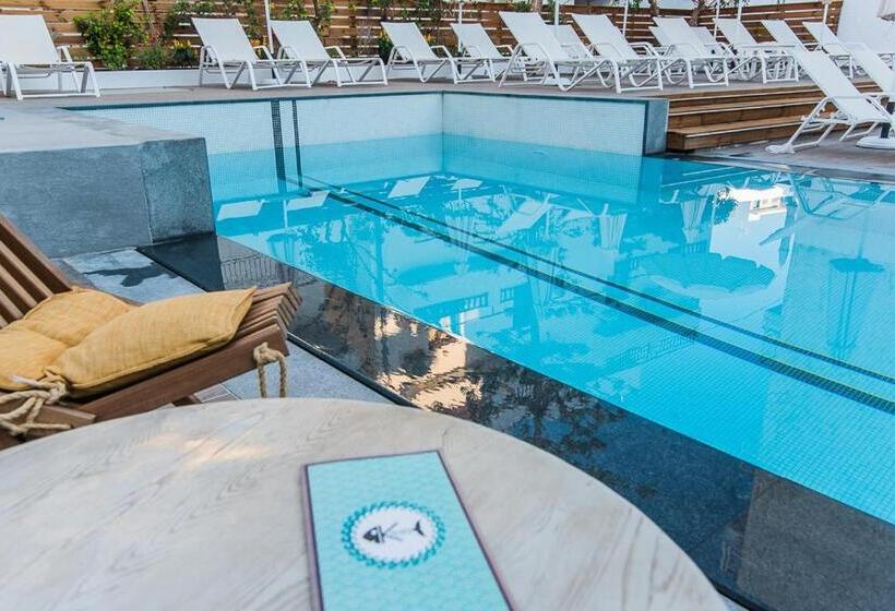 Kahlua Sea View Suites