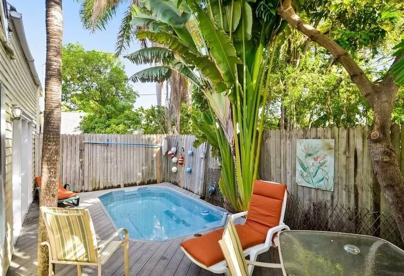 Key Lime Pie By Avantstay Ideal Location W/ Splash Pool & Out Door Dining Month Long Stays Only