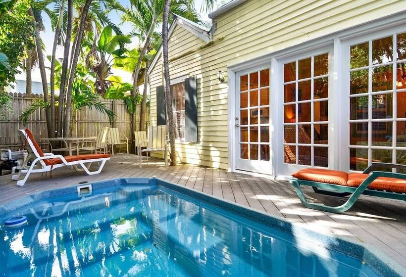 Key Lime Pie By Avantstay Ideal Location W/ Splash Pool & Out Door Dining Month Long Stays Only