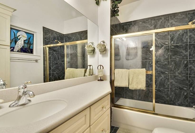 Key Lime Pie By Avantstay Ideal Location W/ Splash Pool & Out Door Dining Month Long Stays Only