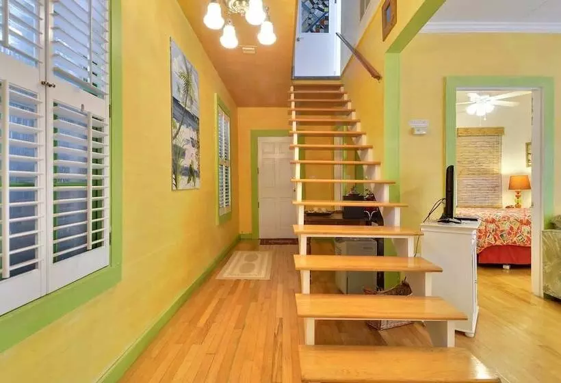 Key Lime Pie By Avantstay Ideal Location W/ Splash Pool & Out Door Dining Month Long Stays Only