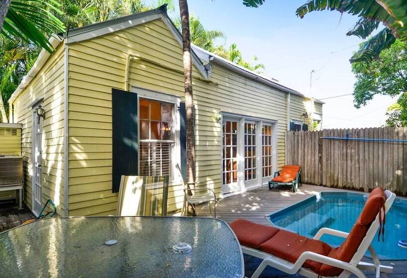 Key Lime Pie By Avantstay Ideal Location W/ Splash Pool & Out Door Dining Month Long Stays Only