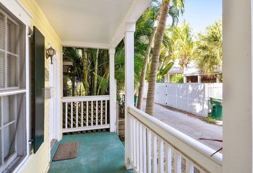 Key Lime Pie By Avantstay Ideal Location W/ Splash Pool & Out Door Dining Month Long Stays Only