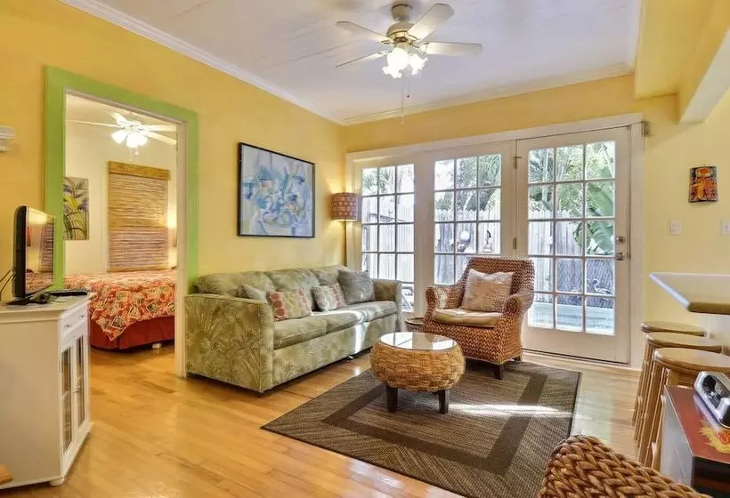 Key Lime Pie By Avantstay Ideal Location W/ Splash Pool & Out Door Dining Month Long Stays Only