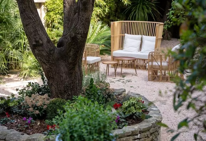 Le Clos Violette D Aglaé