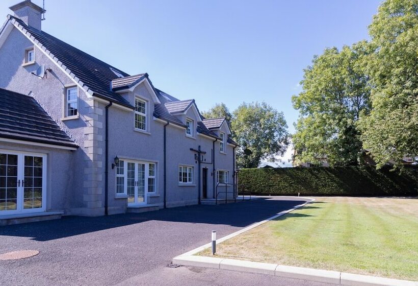 Luxurious 4bd Family Retreat In Magherafelt