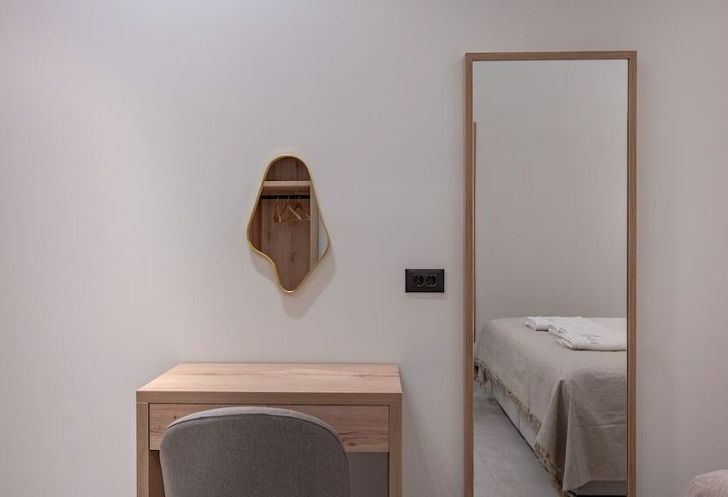 Marea Boutique Suites