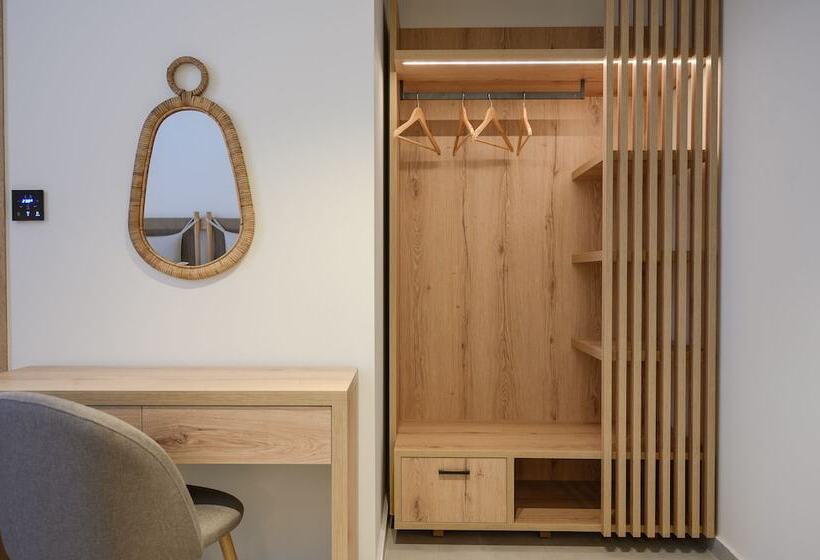 Marea Boutique Suites