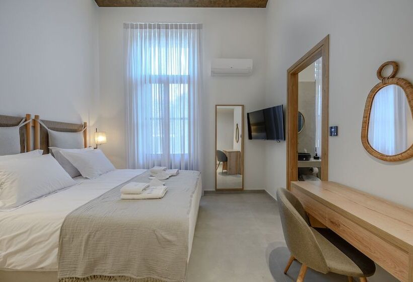 Marea Boutique Suites