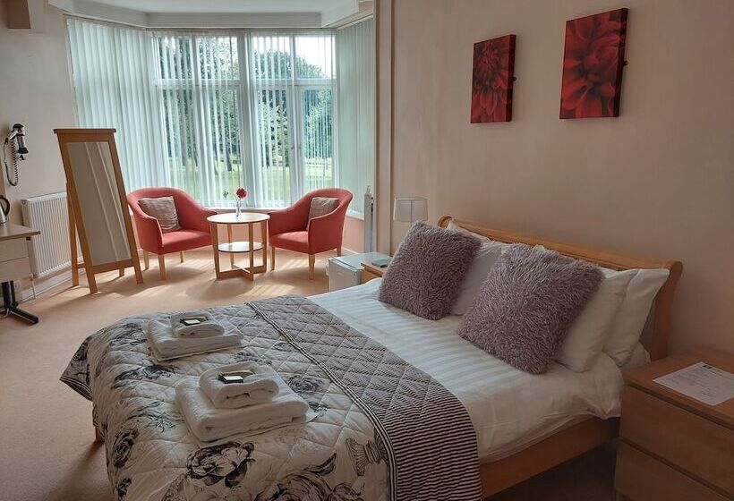 پانسیون Cripps Hall Guest Annexe