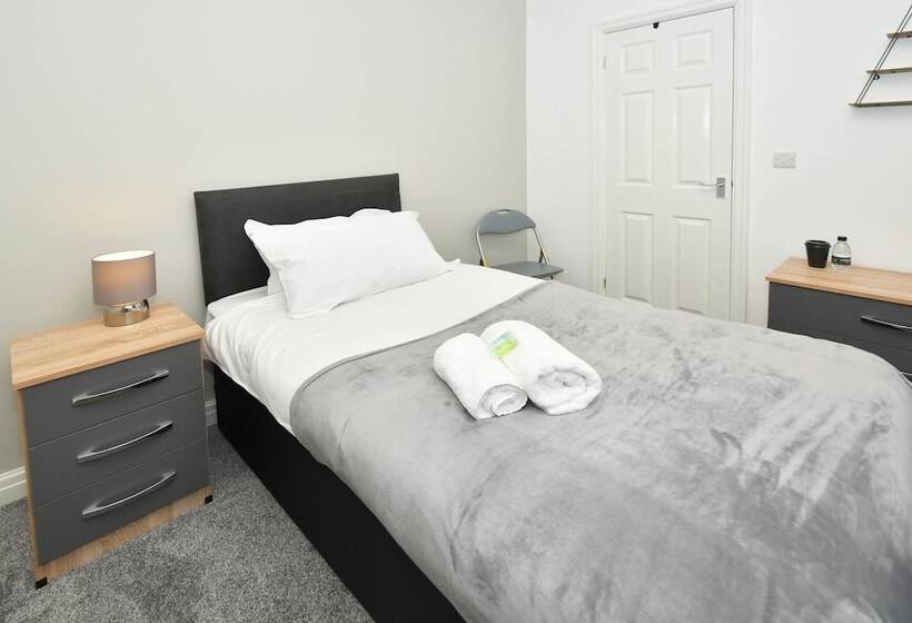 Пансион Townhouse@ 147 Westminster Street Crewe