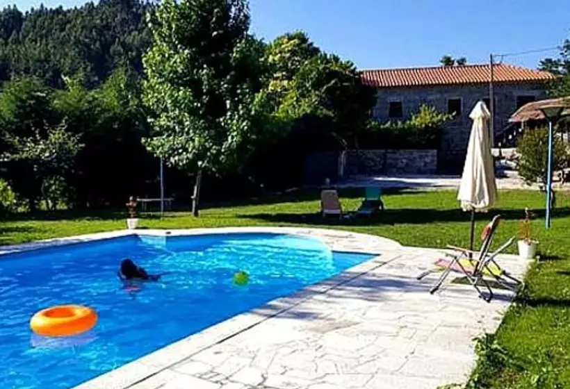 レジデンス Beautiful 2 Bed House   Marco De Canaveses