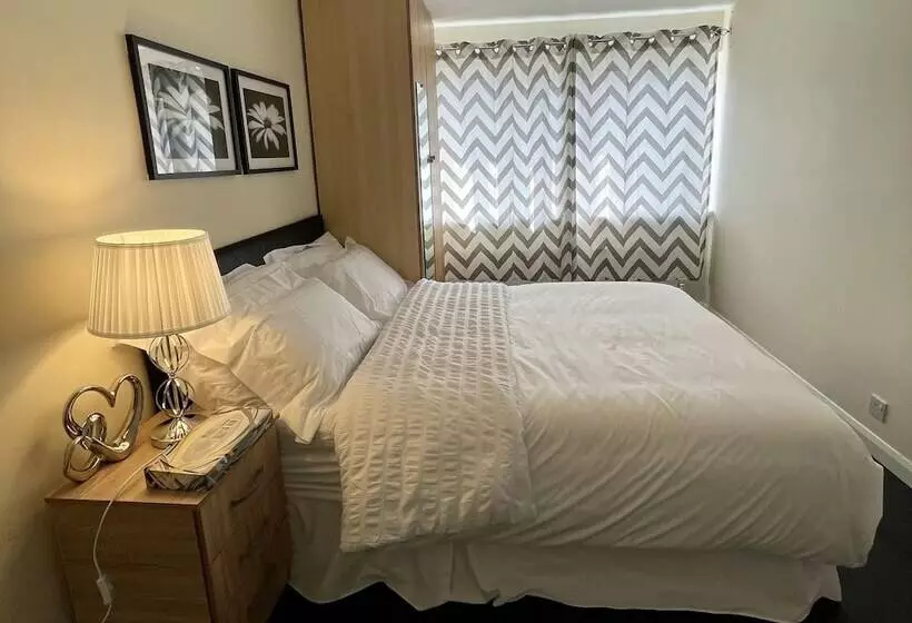 Residenssi Enjoy Lovely 4 Bed Apartment With Garden