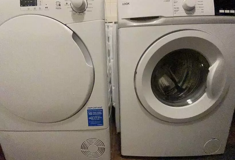 Residenssi Enjoy Lovely 4 Bed Apartment With Garden