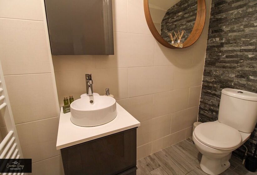 إقامة Modern Home In Belfast, Office, Parking, Wifi