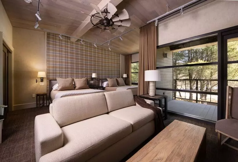 Lomakeskus The Bradstan Boutique