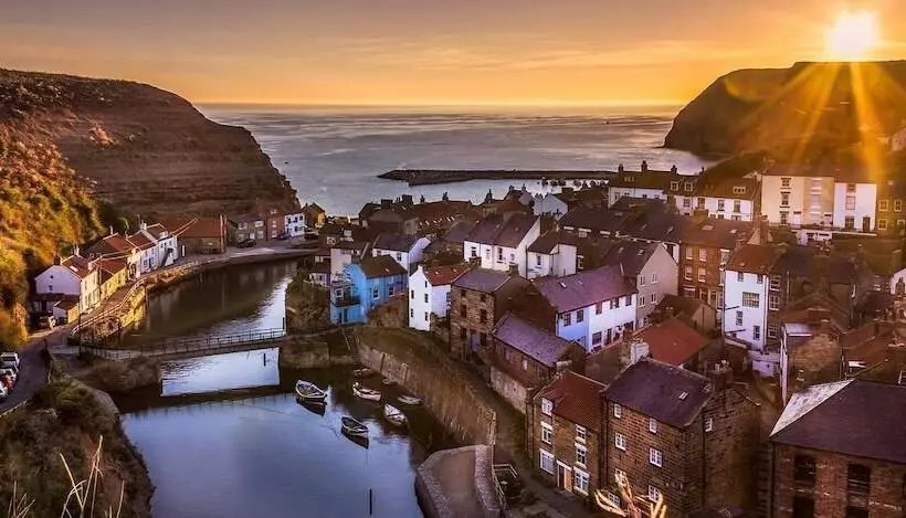 6m Xl Bell Tent With Log Burner, Near Whitby