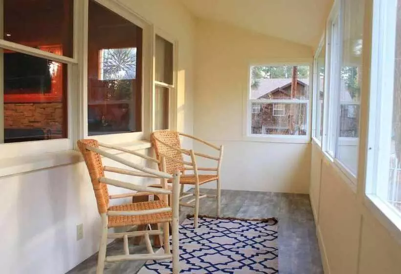 Aster By Avantstay Classic Kings Beach Cottage In The Of North Shore