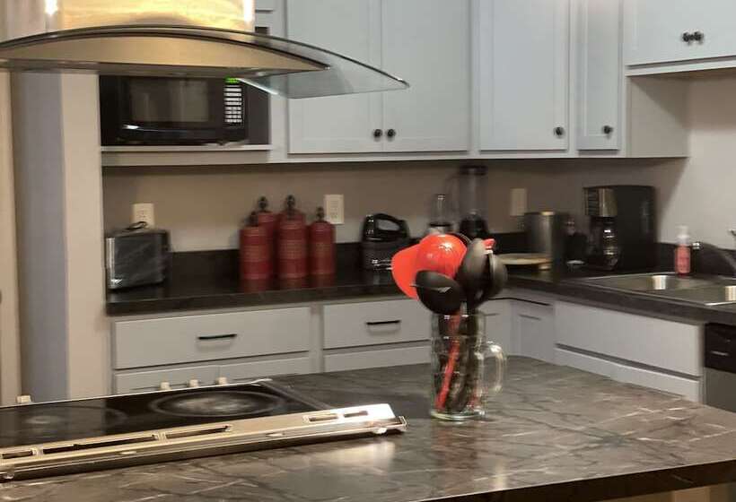 צימר West Chester Gallery