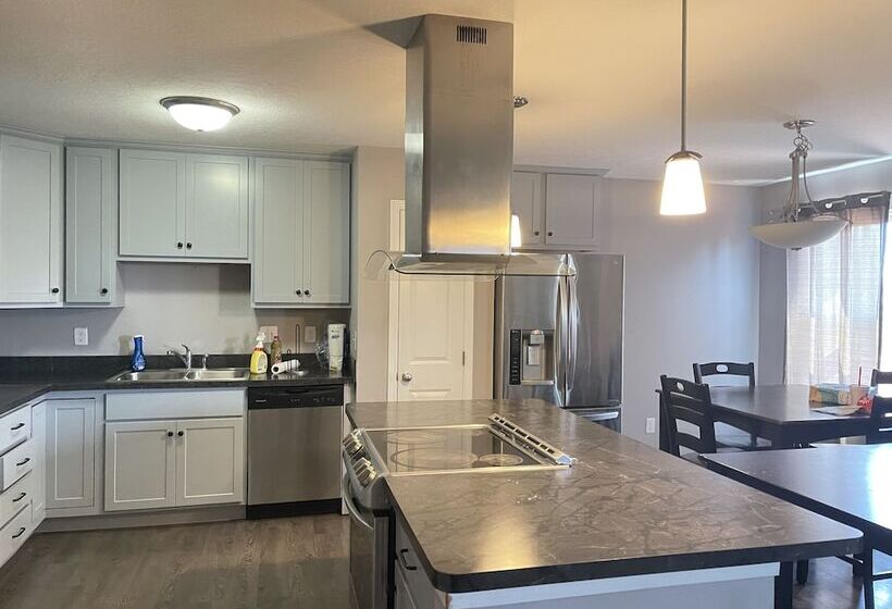 צימר West Chester Gallery