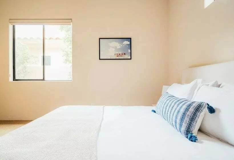 Firefly By Avantstay Spacious Backyard W/ Pool& Hot Tub!