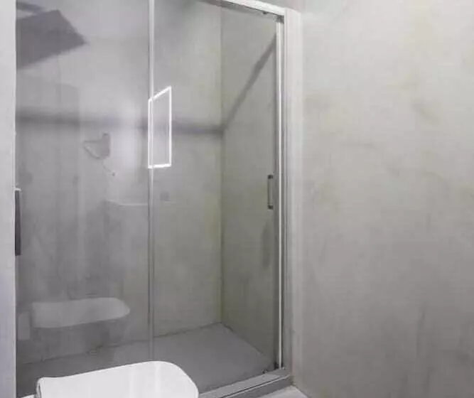 مسافرخانه Nalu Valencia Boutique Rooms