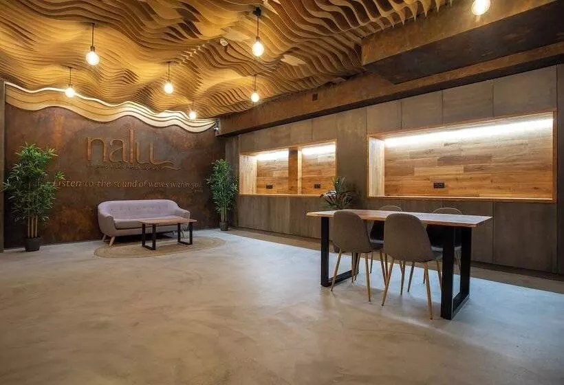 مسافرخانه Nalu Valencia Boutique Rooms