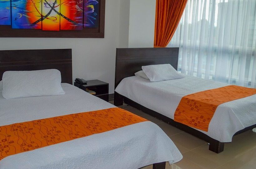 فندق Andinos Plaza