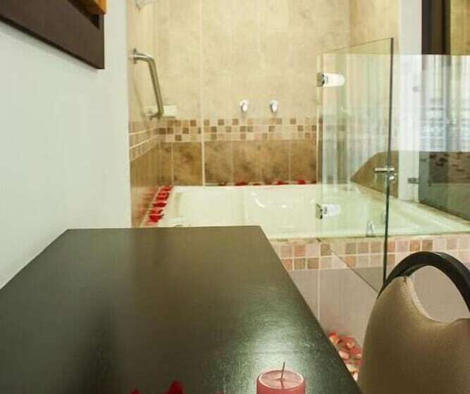 فندق Andinos Plaza