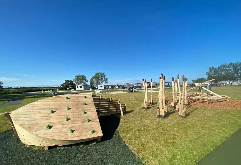 Hotelli Mill Rythe Coastal Village