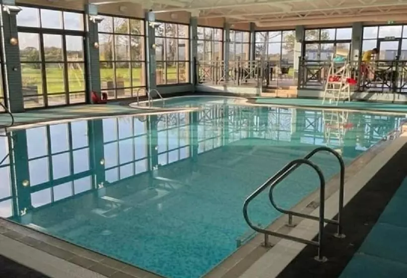 Hotelli Mill Rythe Coastal Village