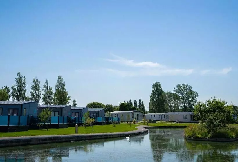 Hotelli Mill Rythe Coastal Village