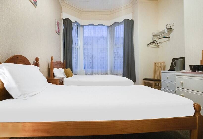 Chesterton Hotel, Blackpool South Shore