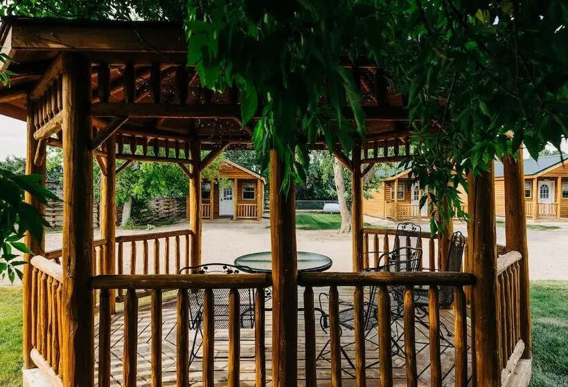 Hotelli Shire Valley Cabins, Charming Dayton Retreat