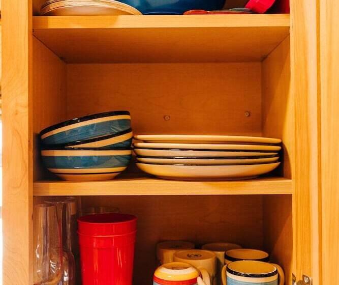 Отель Shire Valley Cabins, Charming Dayton Retreat