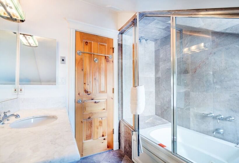 Hruza Hideout By Avantstay Walkable Location + Free Ski Shuttle, Mountain View