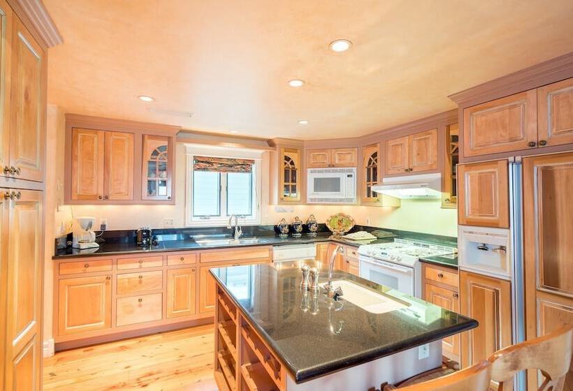 Hruza Hideout By Avantstay Walkable Location + Free Ski Shuttle, Mountain View