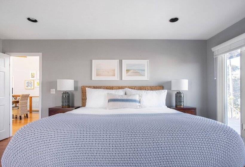 Lighthouse By Avantstay Beachfront View Home W/ Pool Table & Ping Pong