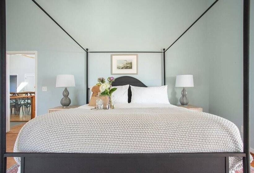 Lighthouse By Avantstay Beachfront View Home W/ Pool Table & Ping Pong